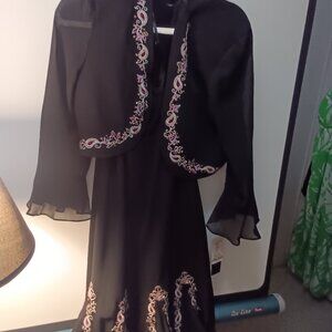 NWT S L Fashions Elegant 2 piece Dress & Jacket Size 18 Black with embroidered &